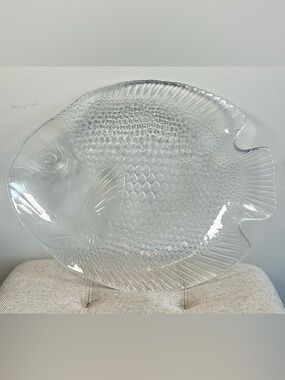 Vintage Arcoroc Fish Plate Tray Les Poisson Clear Glass 10 1/4" Made in France